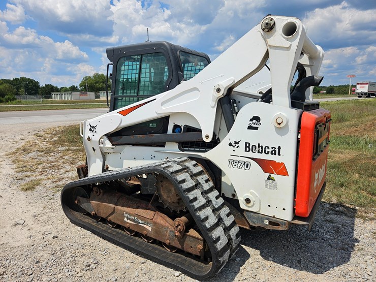 2019-bobcat-t870-image-9