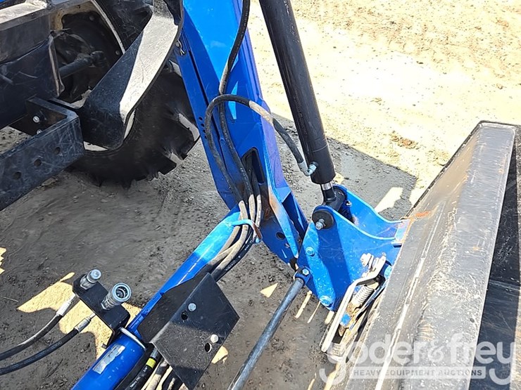 2021-new-holland-workmaster-60-image-35