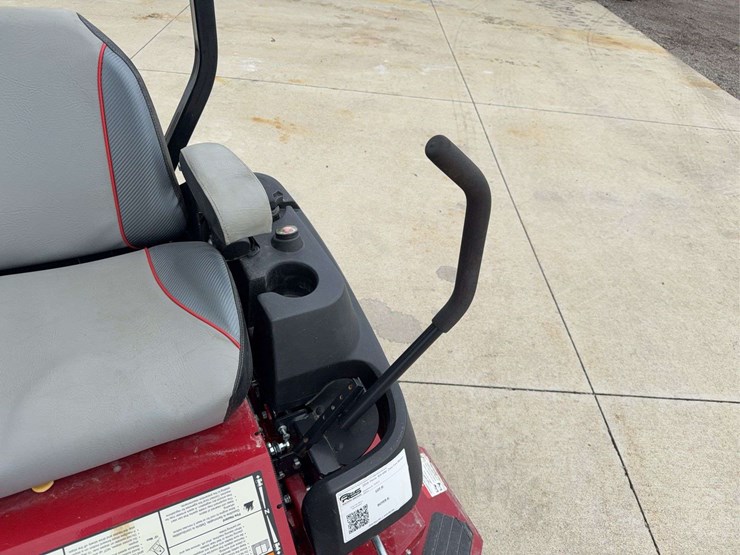 2018-ferris-isx-600-zero-turn-mower-image-19