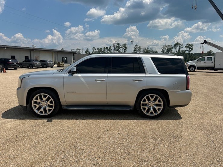 2015-gmc-yukon-image-5