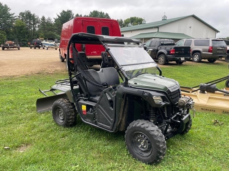 2019-honda-pioneer-500-utv-image-4