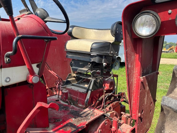 farmall-656-image-12