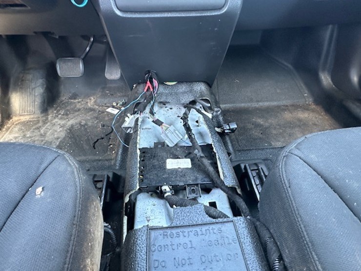 #23001-•-2017-ford-taurus-image-39