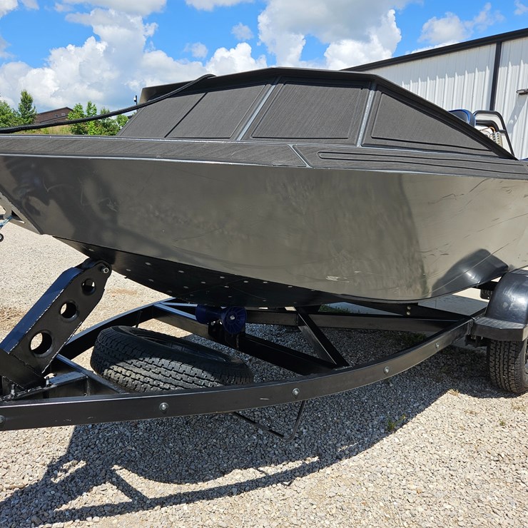 #18972 • 13' JetStream Jet Boat
