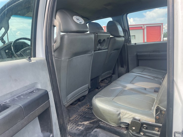 2012-ford-f250-xl-image-11