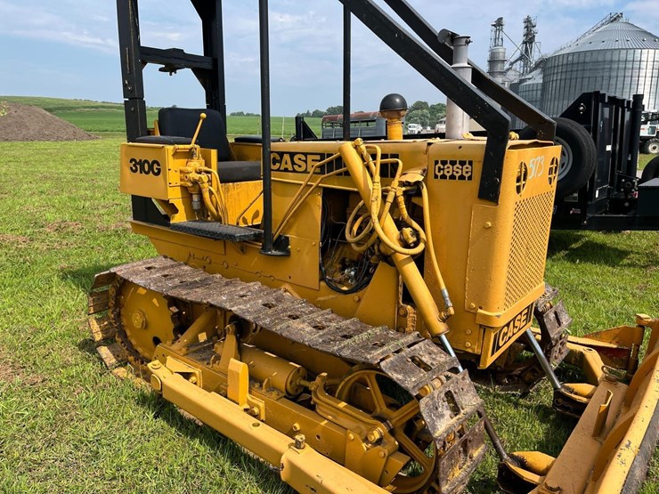 case-310g-crawler-image-8