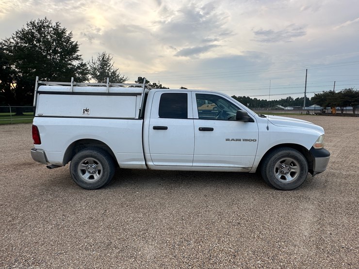 2011-dodge-1500-image-7