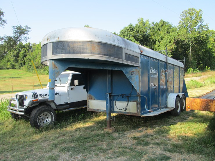 #33-•-#26809-•-1995-thunderbird-mfg.-16'-t/a-steel-enclosed-cargo-trailer-1****1625sa412008-image-1