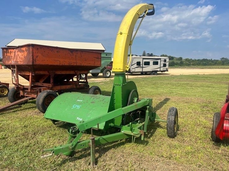 john-deere-15-image-1