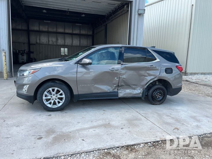 2018-chevrolet-equinox-lt-image-17
