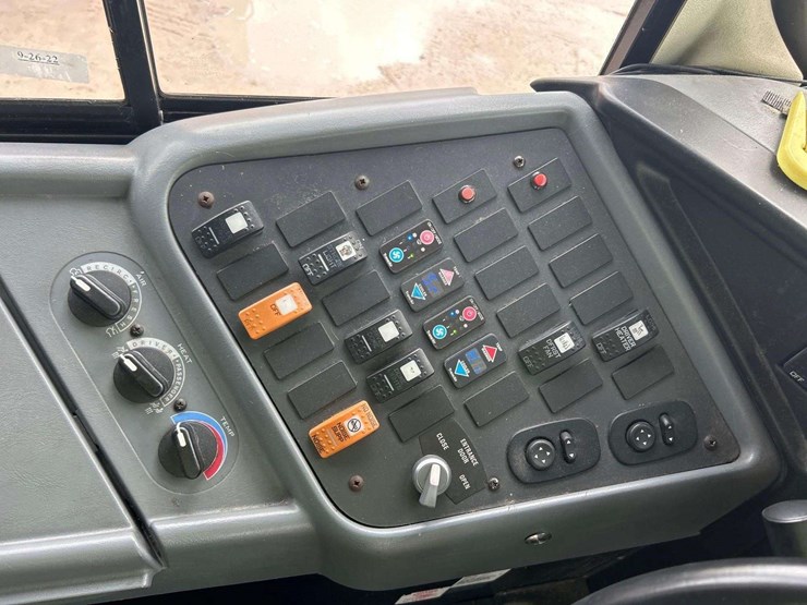 2009-ic-corporation-pb105-school-bus-image-12
