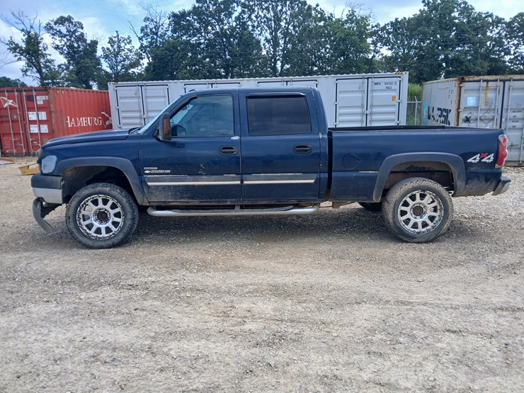 2005-chevrolet-silverado-image-3