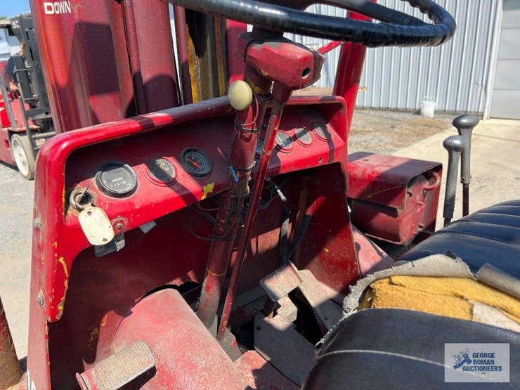 yale-20,000#-model-g-5-200-propane-forklift.-forks-are-4'-6"-long-by-7"-wide-by-3-1/4"-thick.-image-28