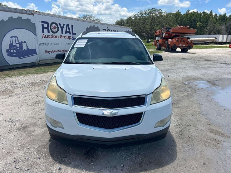 2009-chevrolet-traverse-ls-image-22