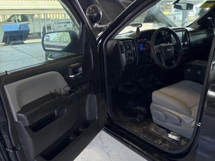 2018-chevrolet-silverado-1500-image-22