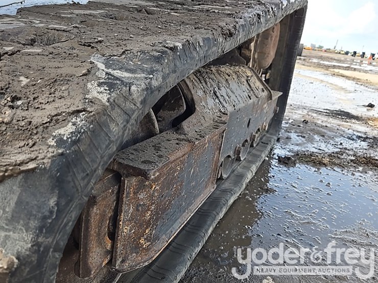 2019-bobcat-t590-image-18