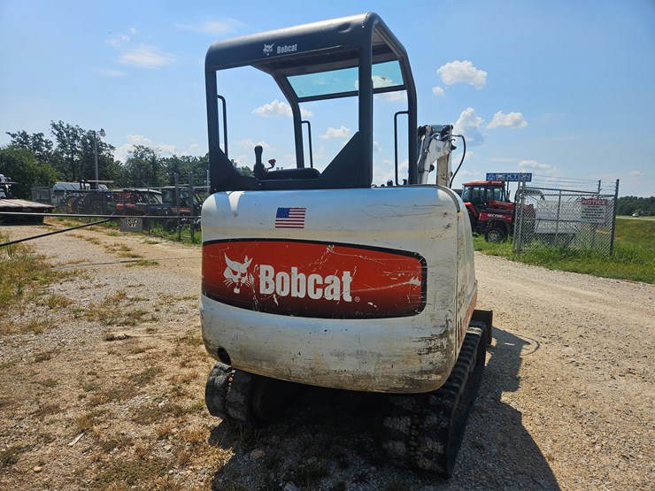 bobcat-325-image-11