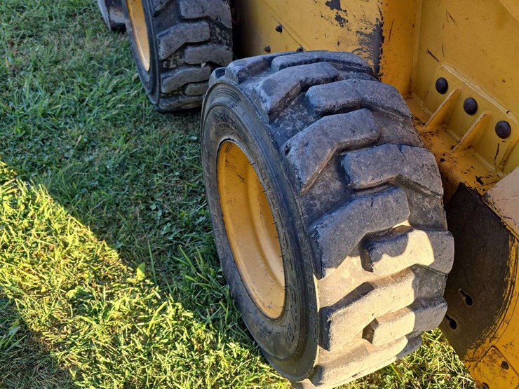 john-deere-250-image-8