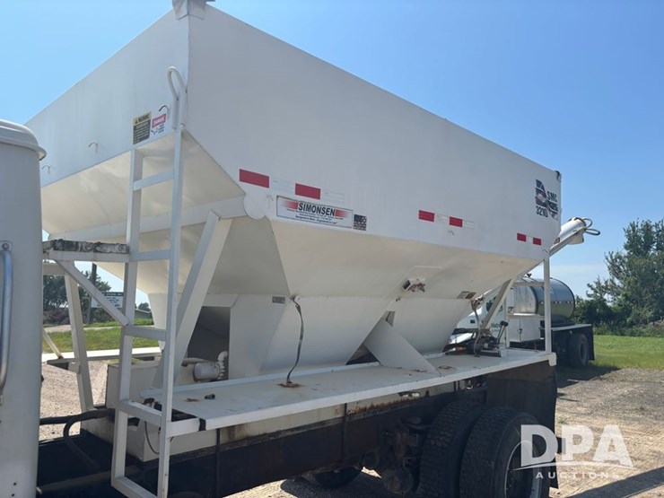 2000-ihc-4900-dry-tender-truck-(dr12098,-unit-25102)-image-38