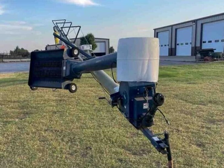 harvest-international-auger-image-2