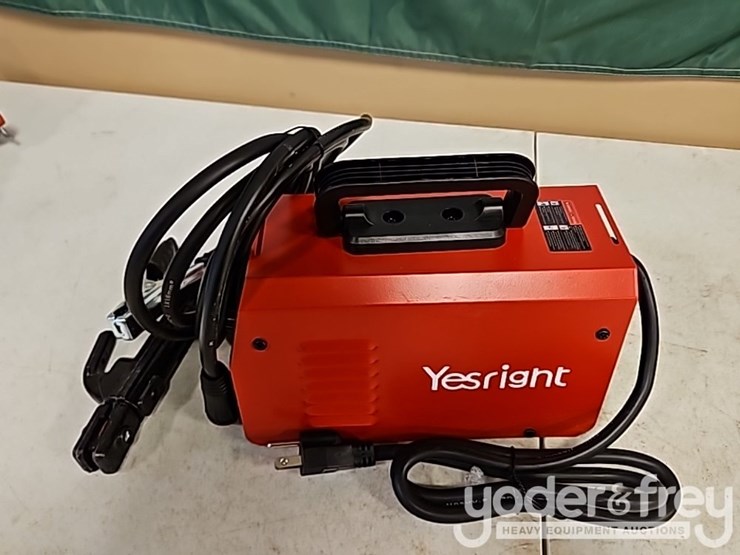 unused-yesright-arc-200s-intelligent-welding-machine,-100v-50/60hz,-inverter-welding-20a/20.8v-200a/28v,-4"-vice-image-3