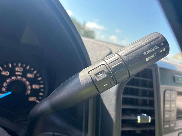 2016-ford-f150-image-17