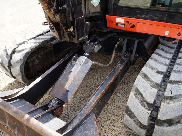 2017-kubota-kx080-4-image-12