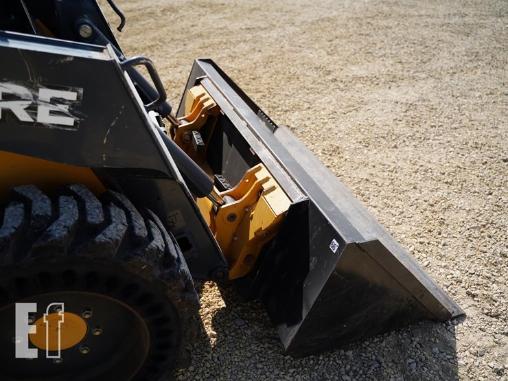 2018-deere-312gr-image-13