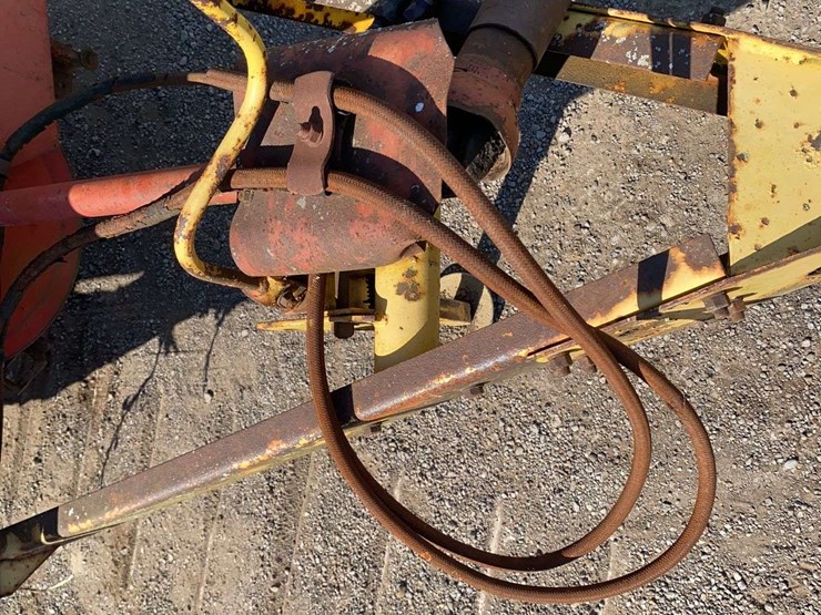 new-holland-519-image-13