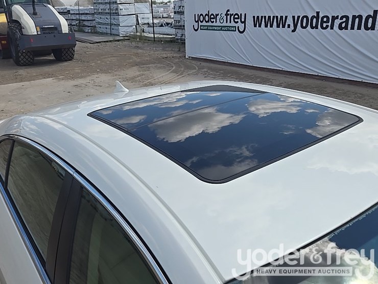 2010-buick-lacrosse-cxs-image-26