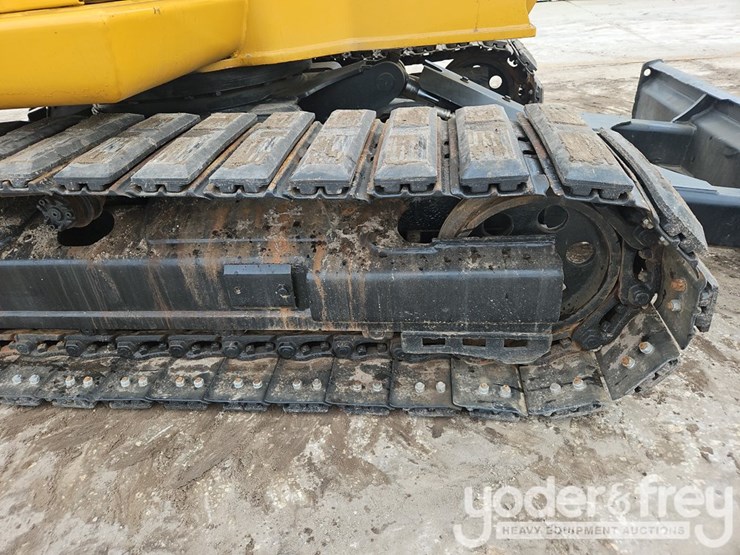 2021-caterpillar-305.5-image-11