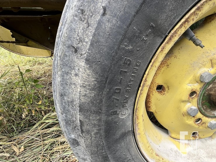 john-deere-24t-image-16