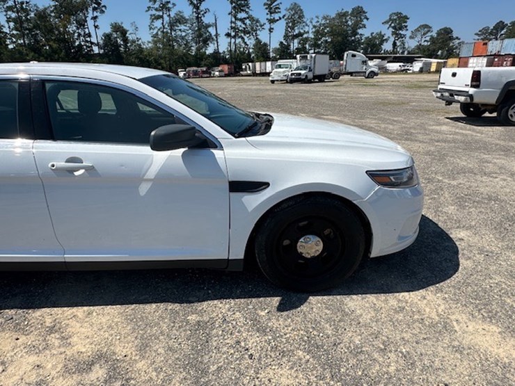 #23001-•-2017-ford-taurus-image-20