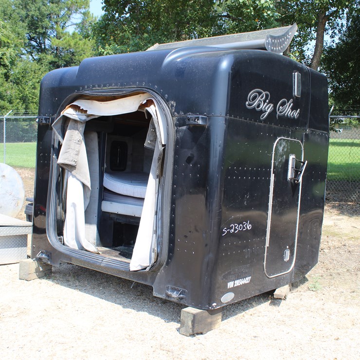 PETERBILT 379