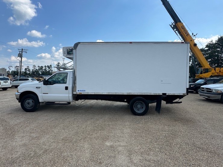 2003-ford-f550-image-5