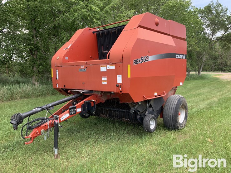 2003-case-ih-rbx562-image-1