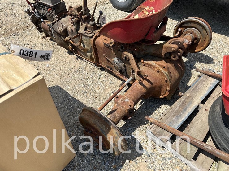 897---ferguson-tl35-parts-tractor-(sn#-unreadable)-image-1