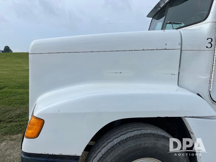 1993-freightliner-truck-(jn2646,-unit-42339)-image-25
