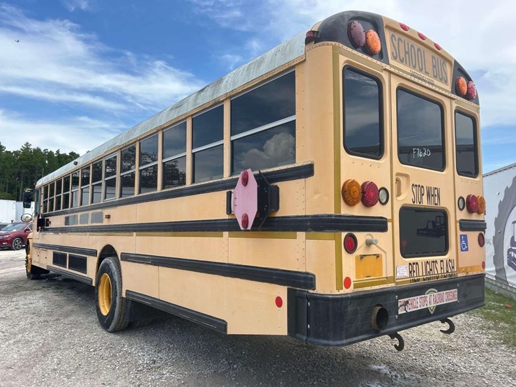 2009-ic-corporation-pb105-school-bus-image-4
