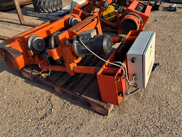 #22934-•-2016-podem-gabrova,-5-ton-chain-hoist,-electric-image-6
