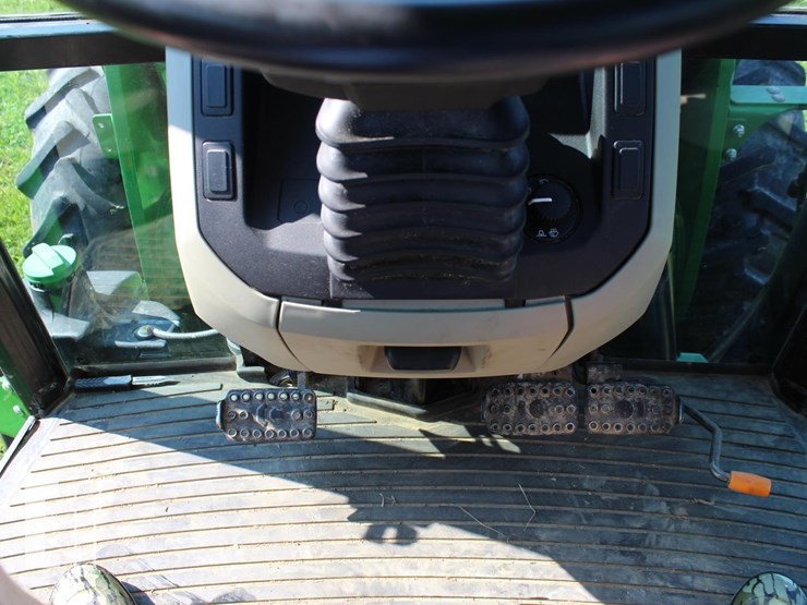 john-deere-5100e-image-13