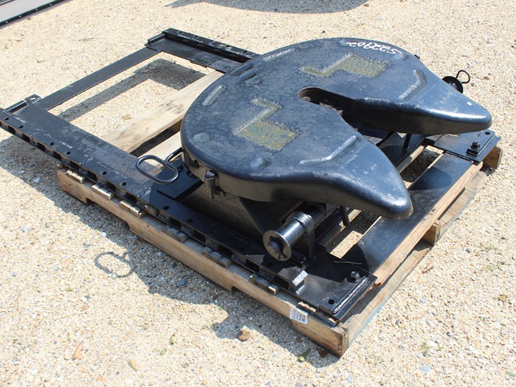 #22902-•-fontaine-5th-wheel-hitch,-air-slide-image-1