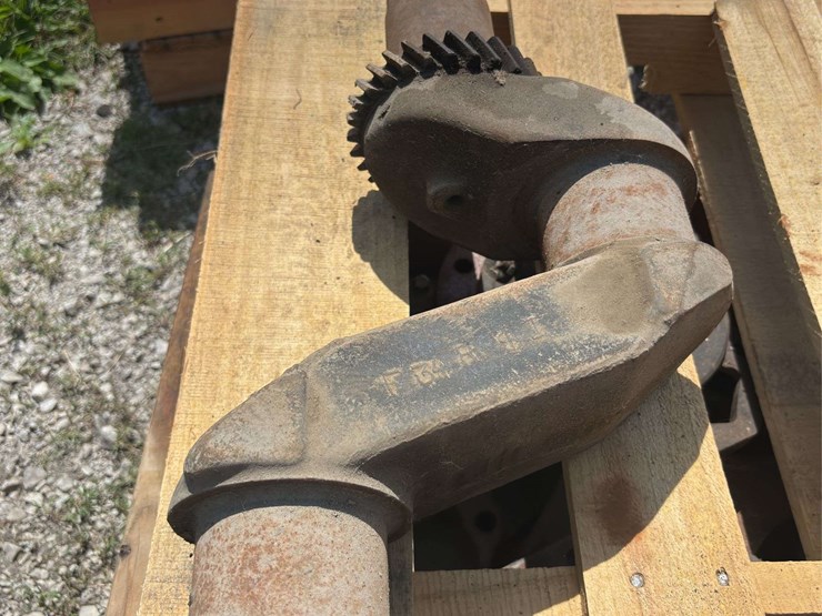 john-deere-model-g-crankshaft-image-6