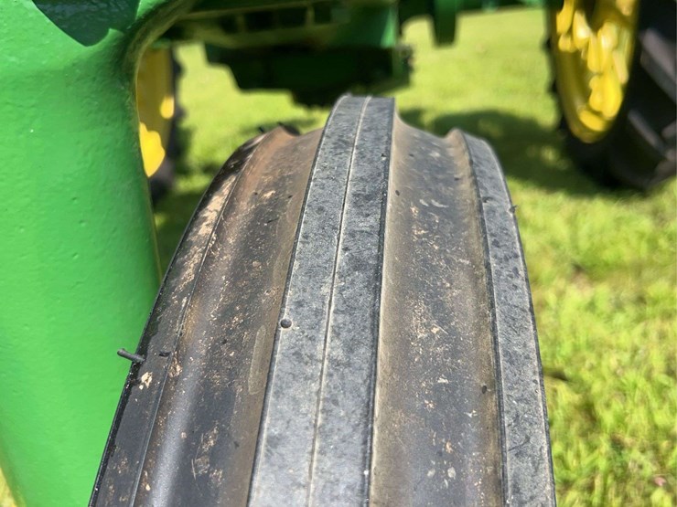 john-deere-model-b-image-22