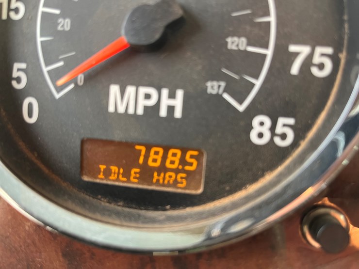 1998-cummins-m11-image-23