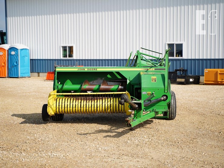 1990-john-deere-328-image-2