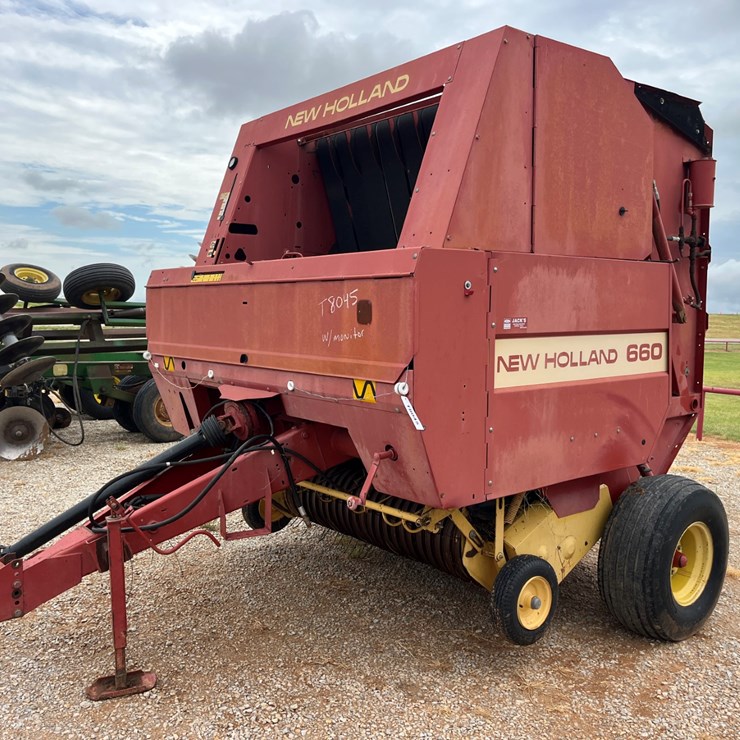 NEW HOLLAND 660
