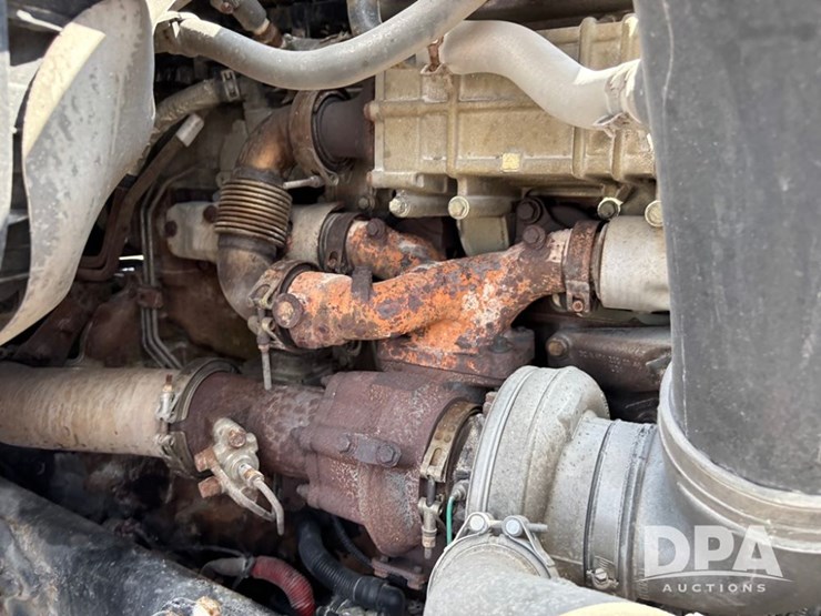 2013-freightliner-truck-(dr11874-unit-771)-image-35