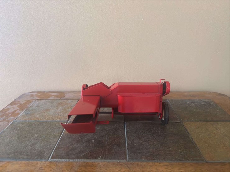 1/16-tru-scale-square-baler-carter-image-4