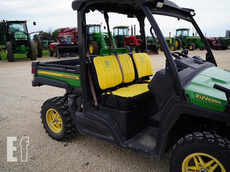 2019-john-deere-gator-xuv-835m-image-16